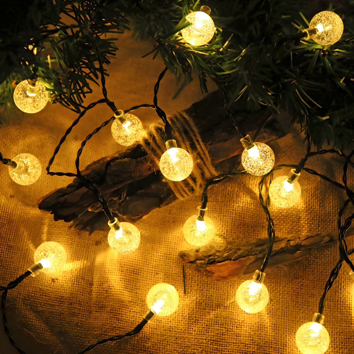 Modern Creative LED Decorative Lamp Plastic Globe Solar Energy String Lights for Exterior Spaces