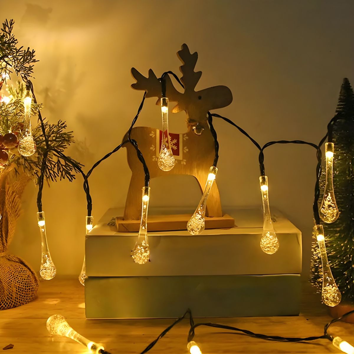 Modern Creative LED String Lights Plastic Teardrop Solar Energy Decorative Lamp for Outdoor