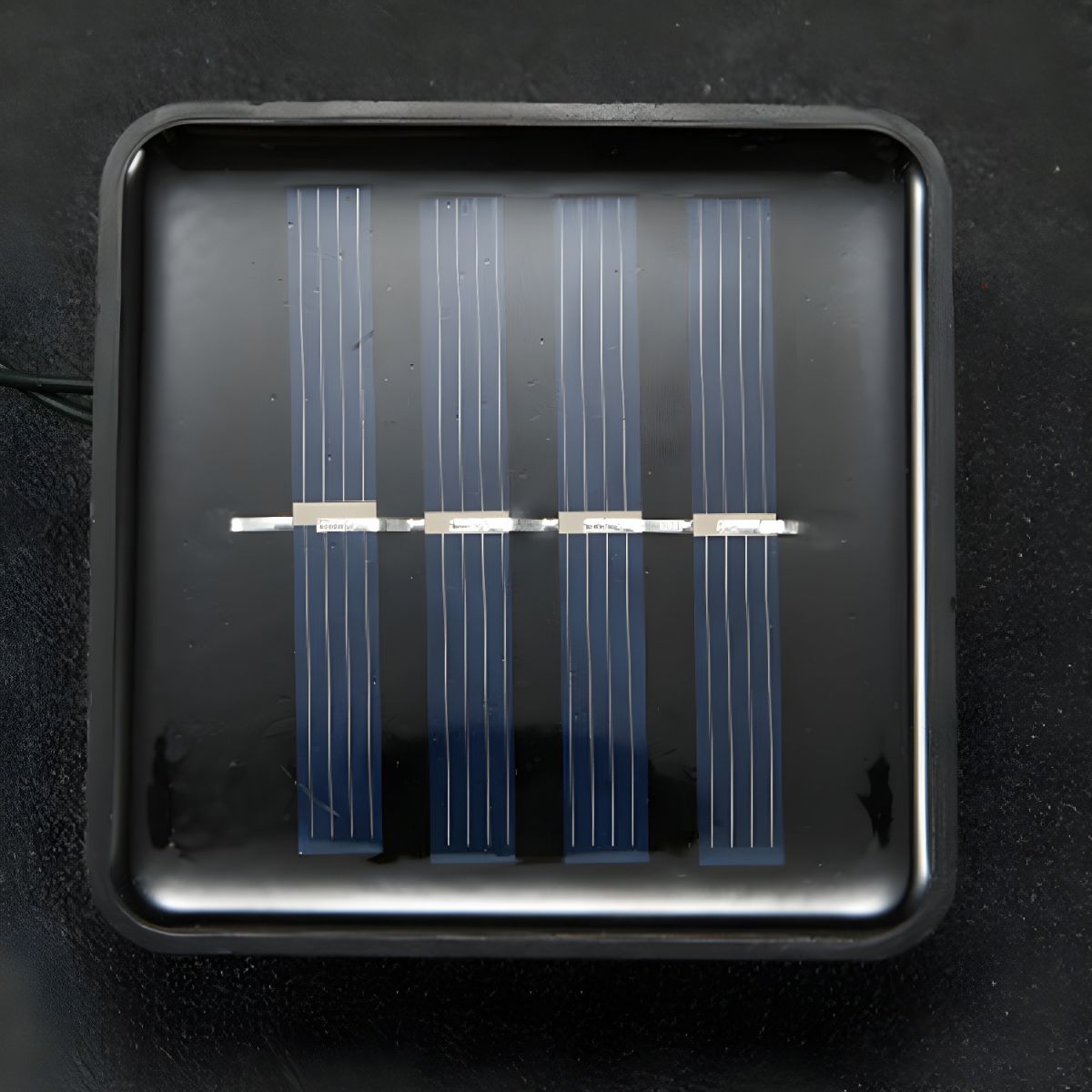 Modern Creative LED Decorative Lamp Plastic Globe Solar Energy String Lights for Exterior Spaces