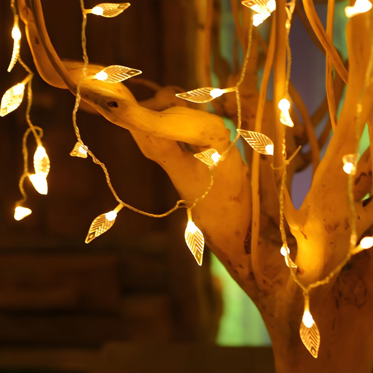 Leaf String Light Modern Clear Plastic 40-Light Living Room Battery/USB Powered LED Fiesta Lamp. 6m