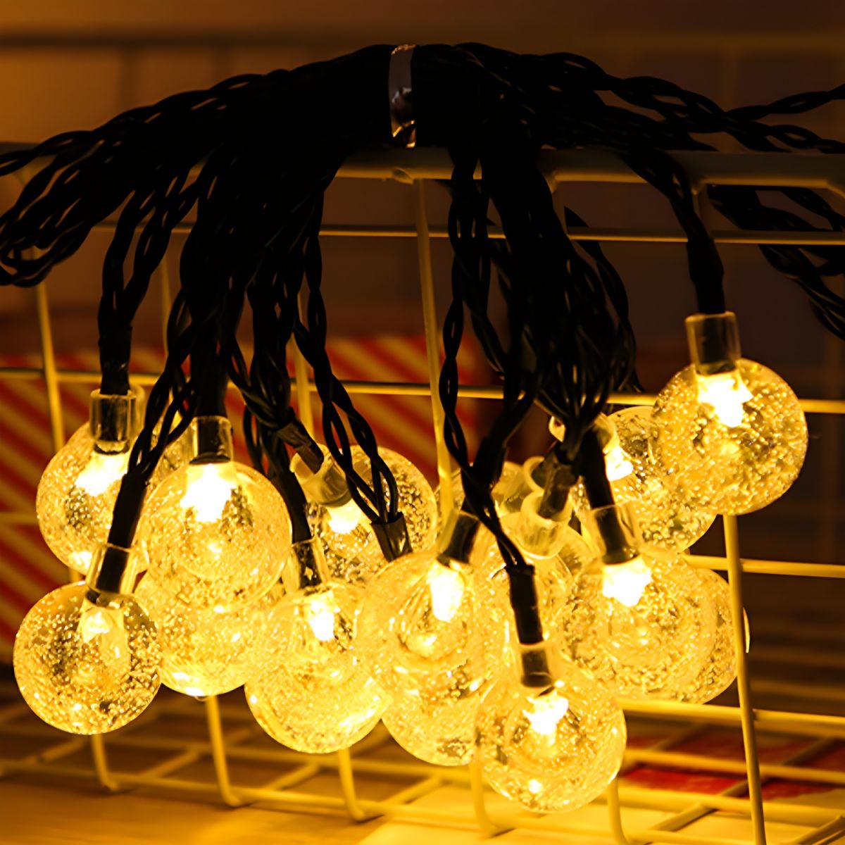 Modern Creative LED Decorative Lamp Plastic Globe Solar Energy String Lights for Exterior Spaces