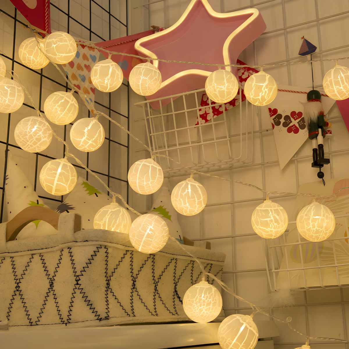 Crackle Ball Girls Bedroom LED Fairy Lighting Decorative Battery Powered String Light