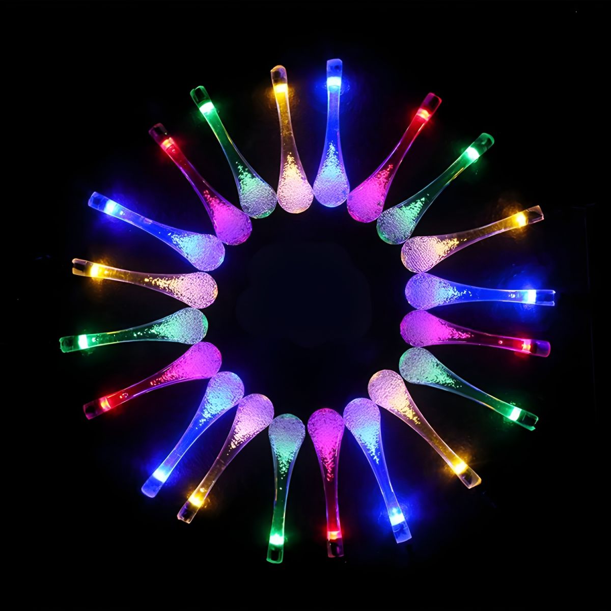 Modern Creative LED String Lights Plastic Teardrop Solar Energy Decorative Lamp for Outdoor
