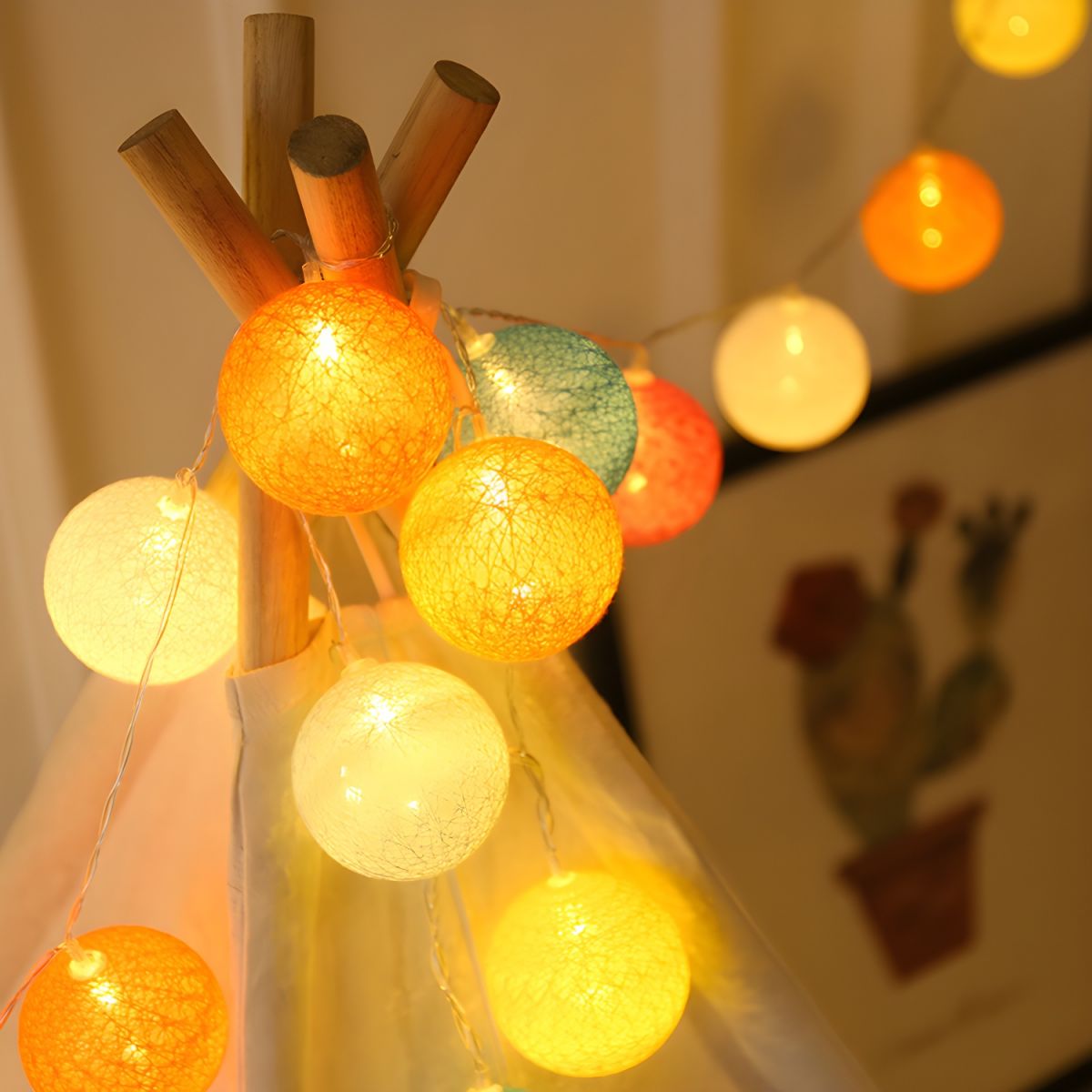 Globe Shape LED Fairy Lighting Cotton Decorative Battery String Light for Girls Bedroom