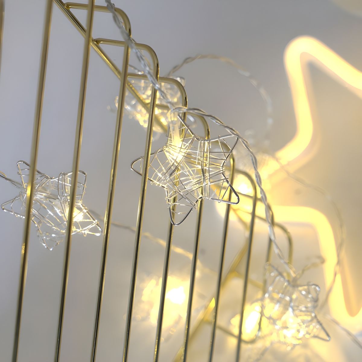 Modern Style Star Shape LED Fairy Light Weaving Bedroom Battery String Lighting in Silver
