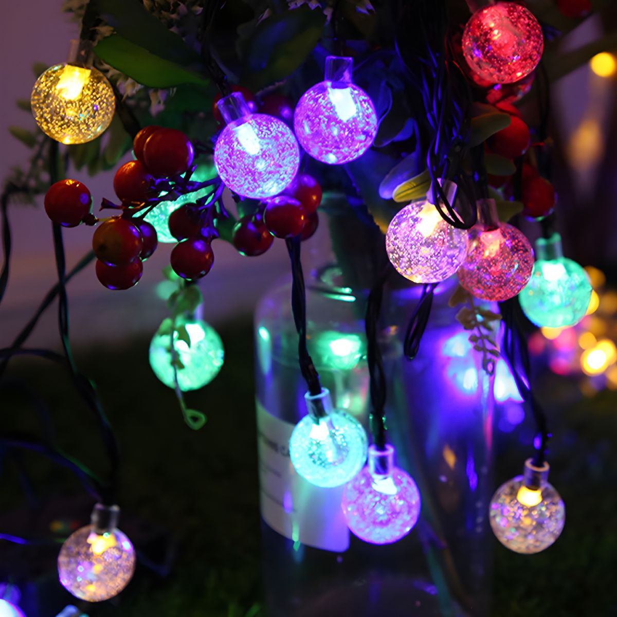 Modern Creative LED Decorative Lamp Plastic Globe Solar Energy String Lights for Exterior Spaces
