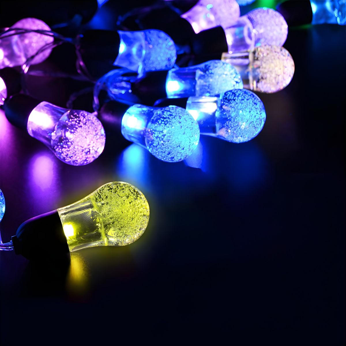 Modern Symphony LED Plastic 20-Light Global Rope Light for Garden Decorate