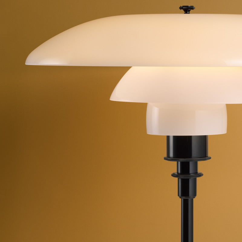 PH 3-2 Glass Shade Table Lamp