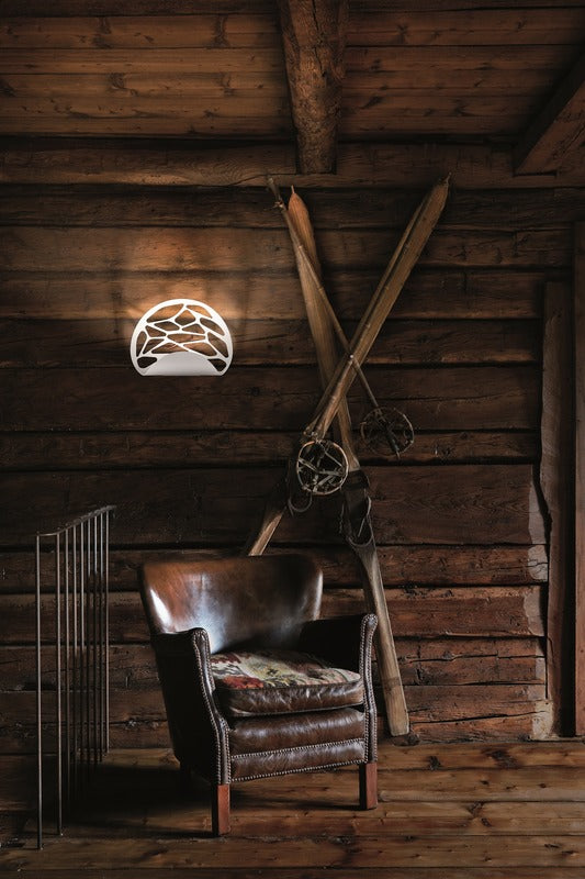 Kelly Wall Light