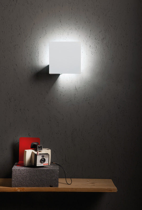 Puzzle Wall / Ceiling Light