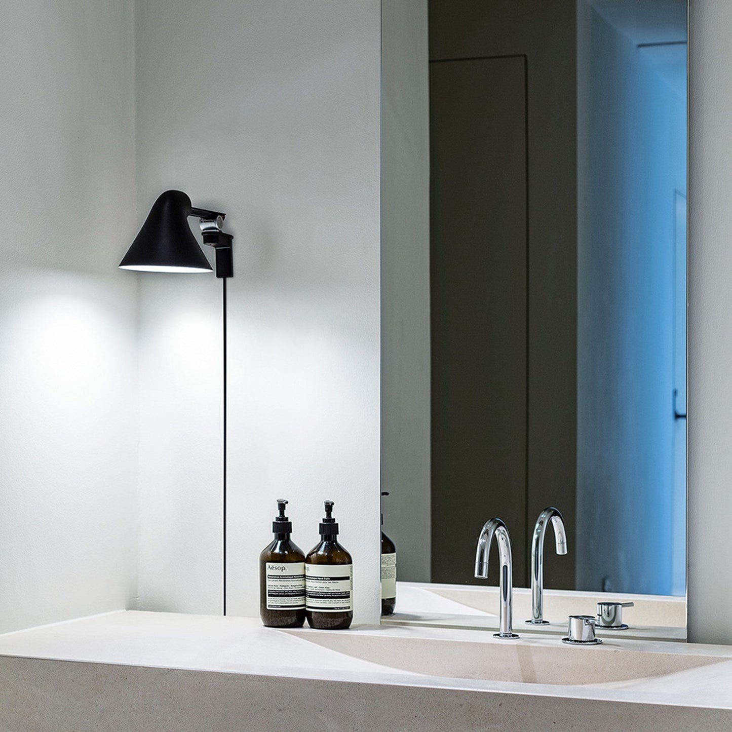 NJP Short Wall Light