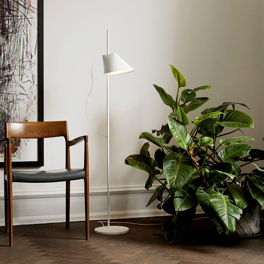 Yuh Floor Lamp