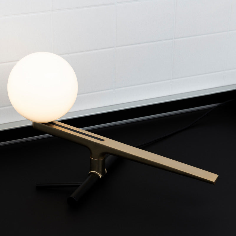 Yanzi Table Lamp