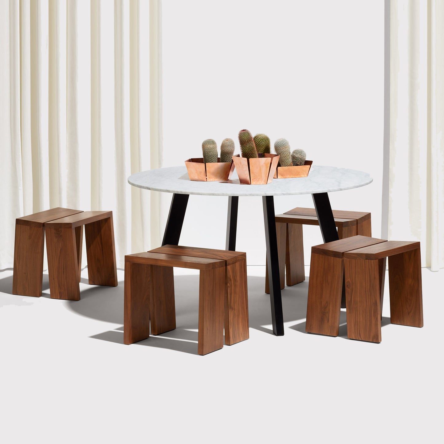 Amicable Split 19-Inch Bench