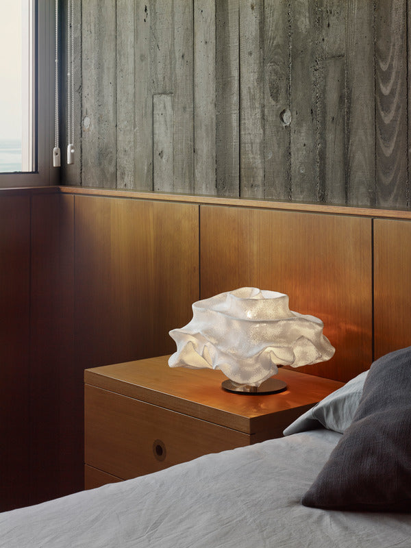 Nevo NE01 Table Lamp