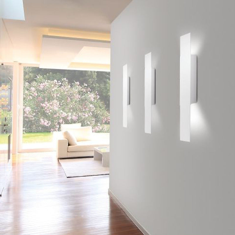 Opi Wall Light