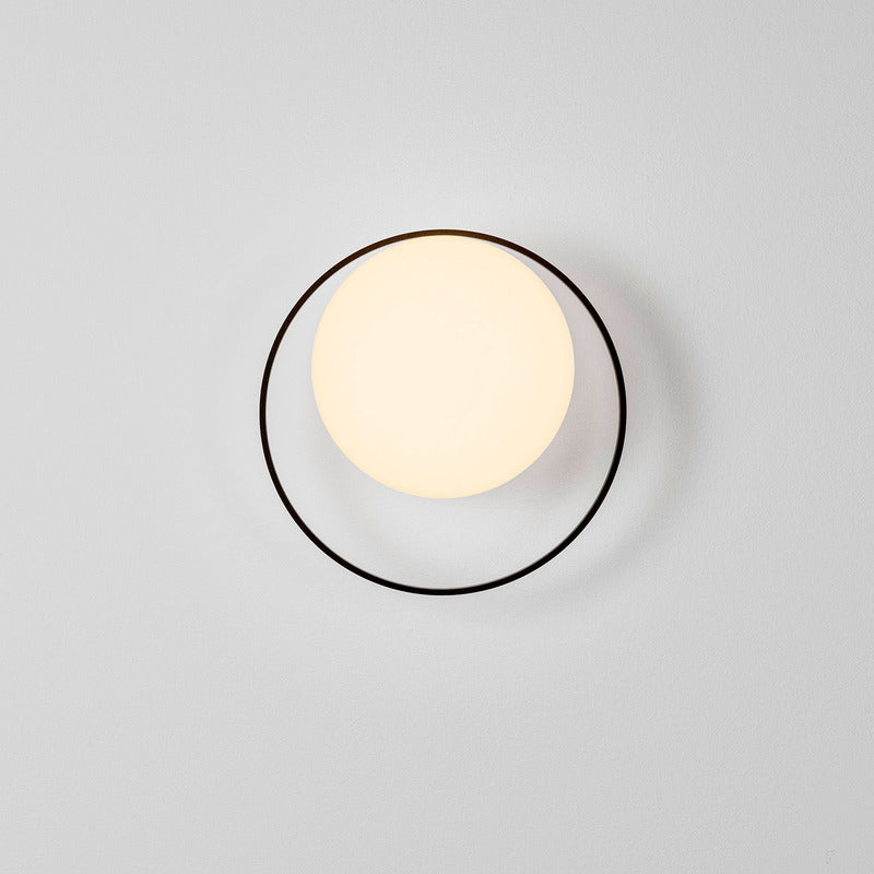 Circ 3722 Wall Light