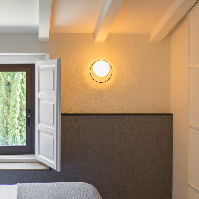 Circ 3722 Wall Light