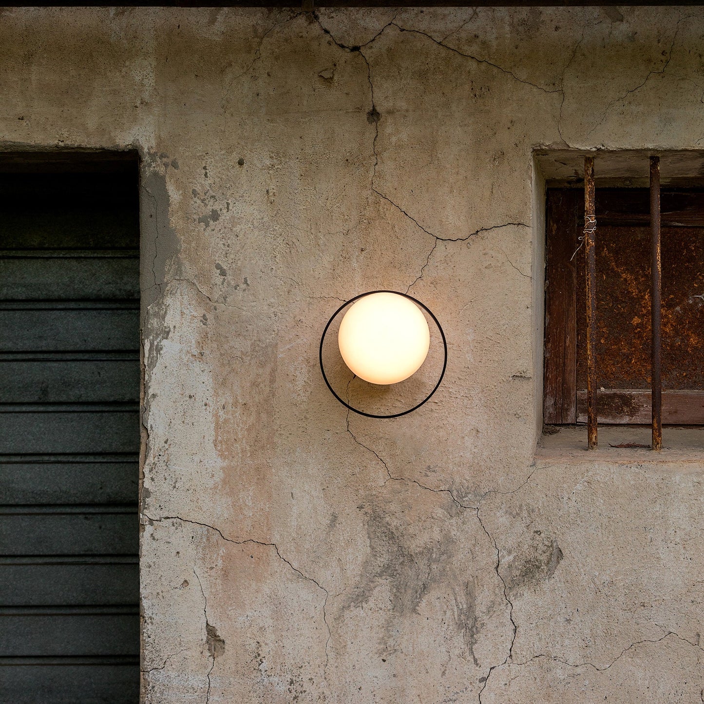 Circ 3722 Wall Light