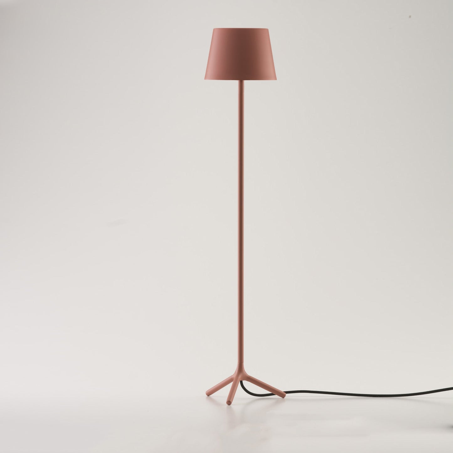Minima Table Lamp