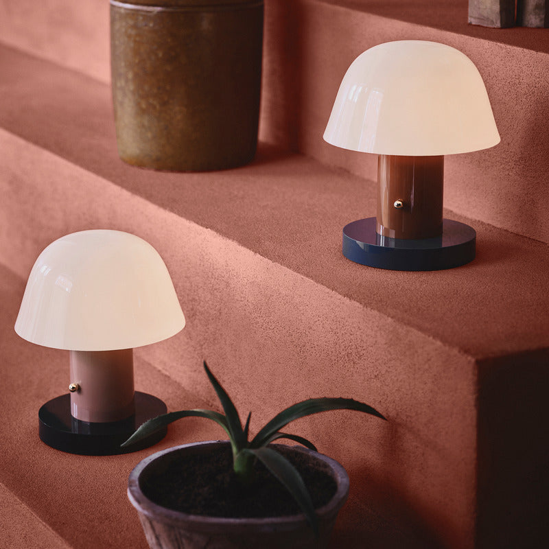Setago Portable Table Lamp