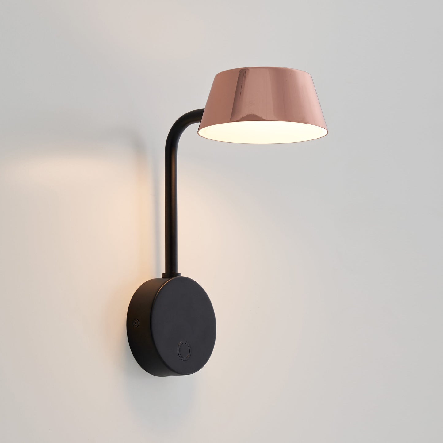 OLO Arm Wall Light