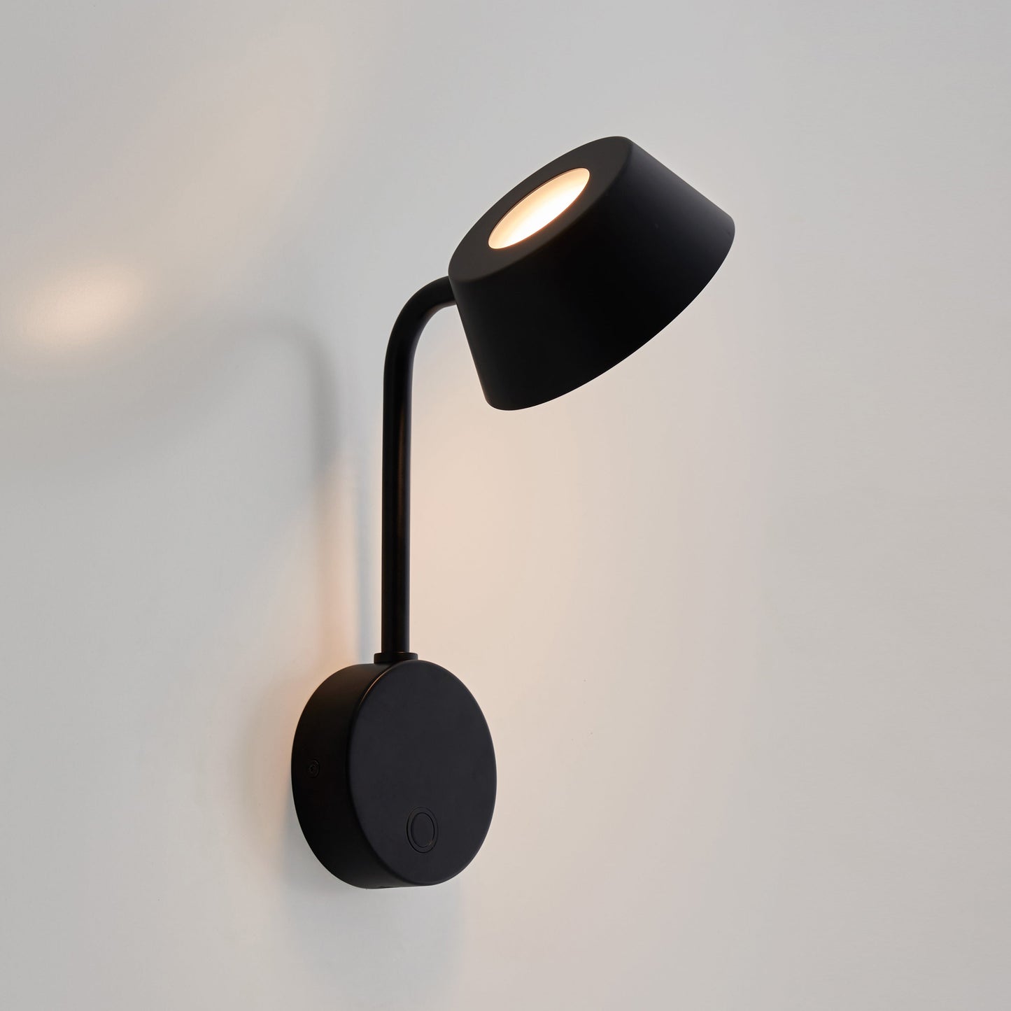 OLO Arm Wall Light