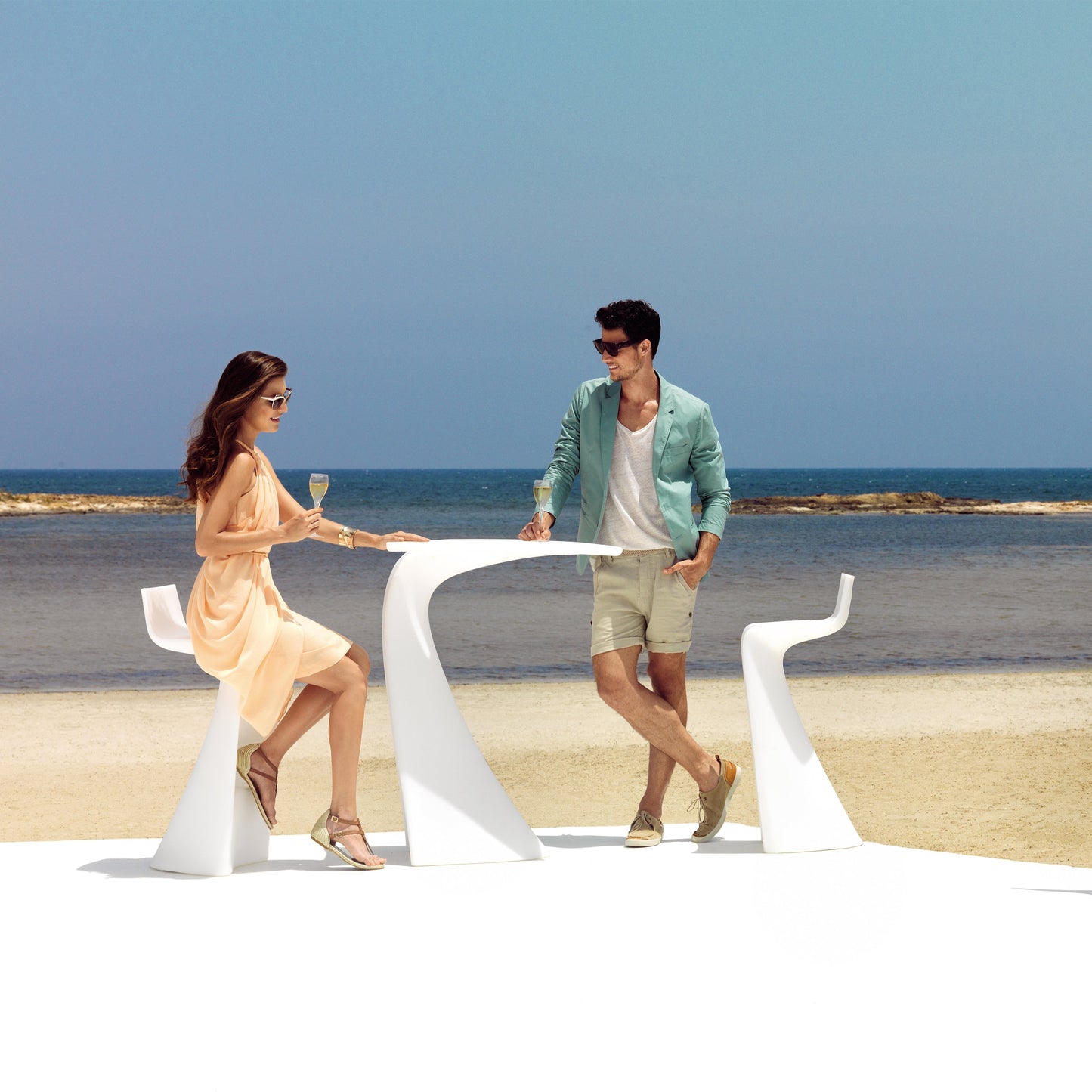 Wing Bar Stool
