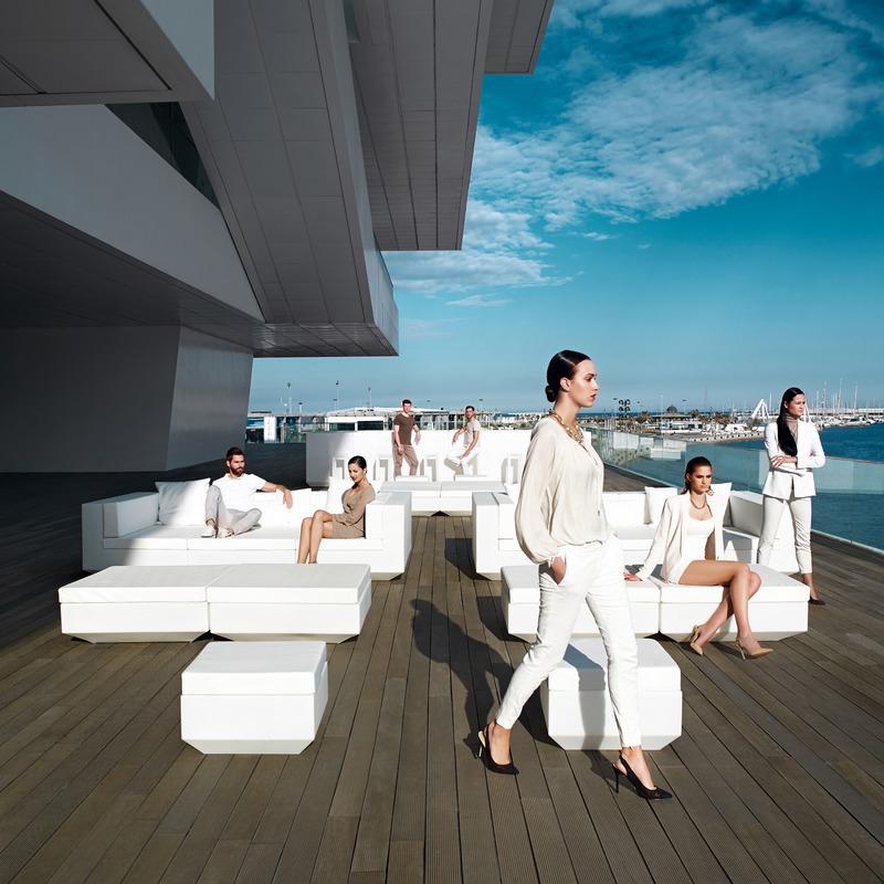 Vela Sun Chaise Table - Basic