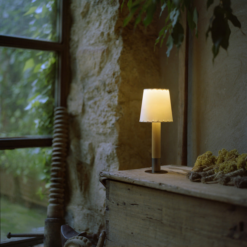 Basica Minima Table lamp