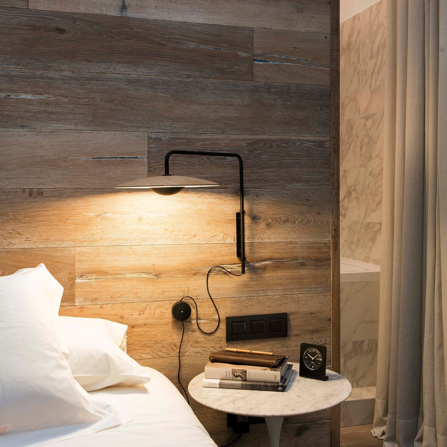 LED Ginger Wall Light