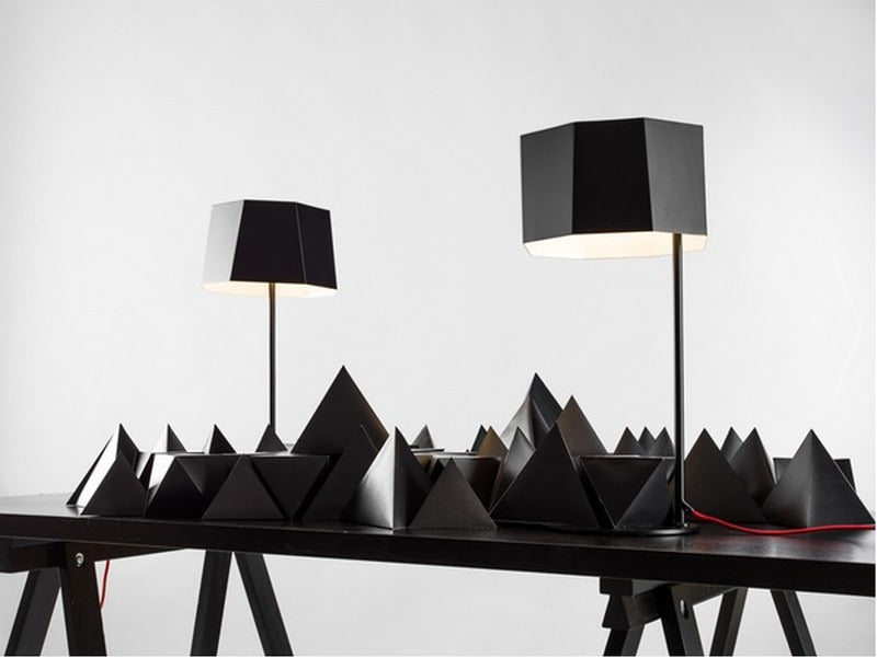 Zhe Table Lamp
