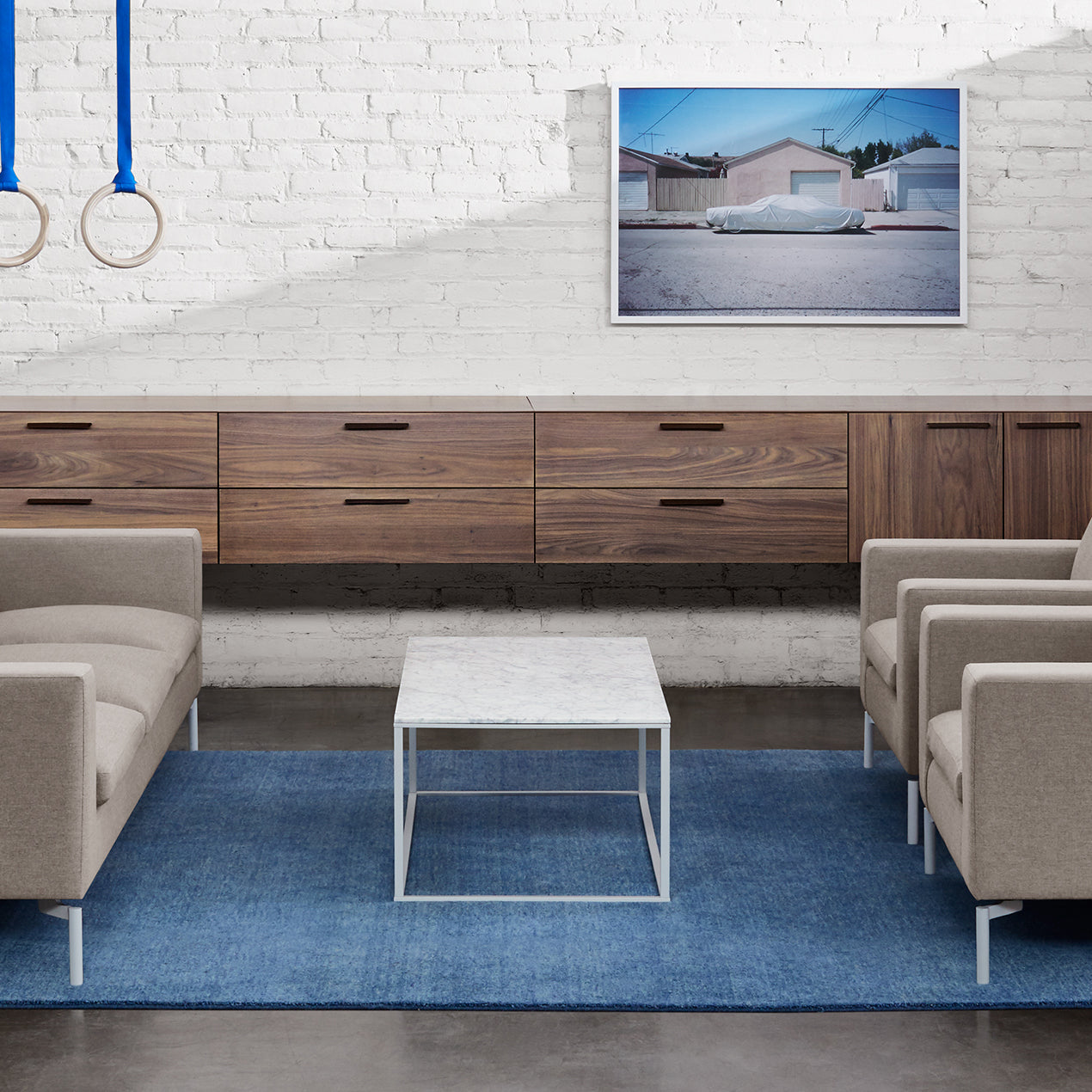 Minimalista Coffee Table