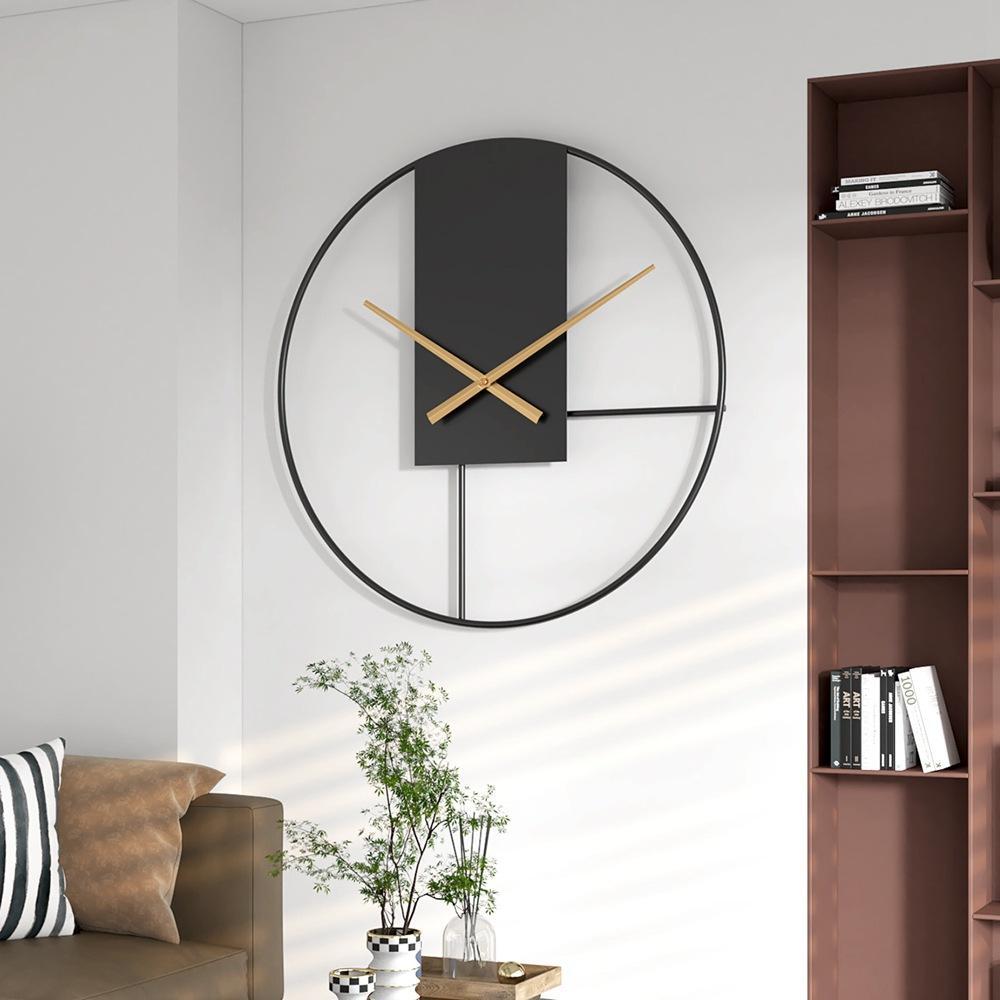 Simplicity Elegant Wall Clock