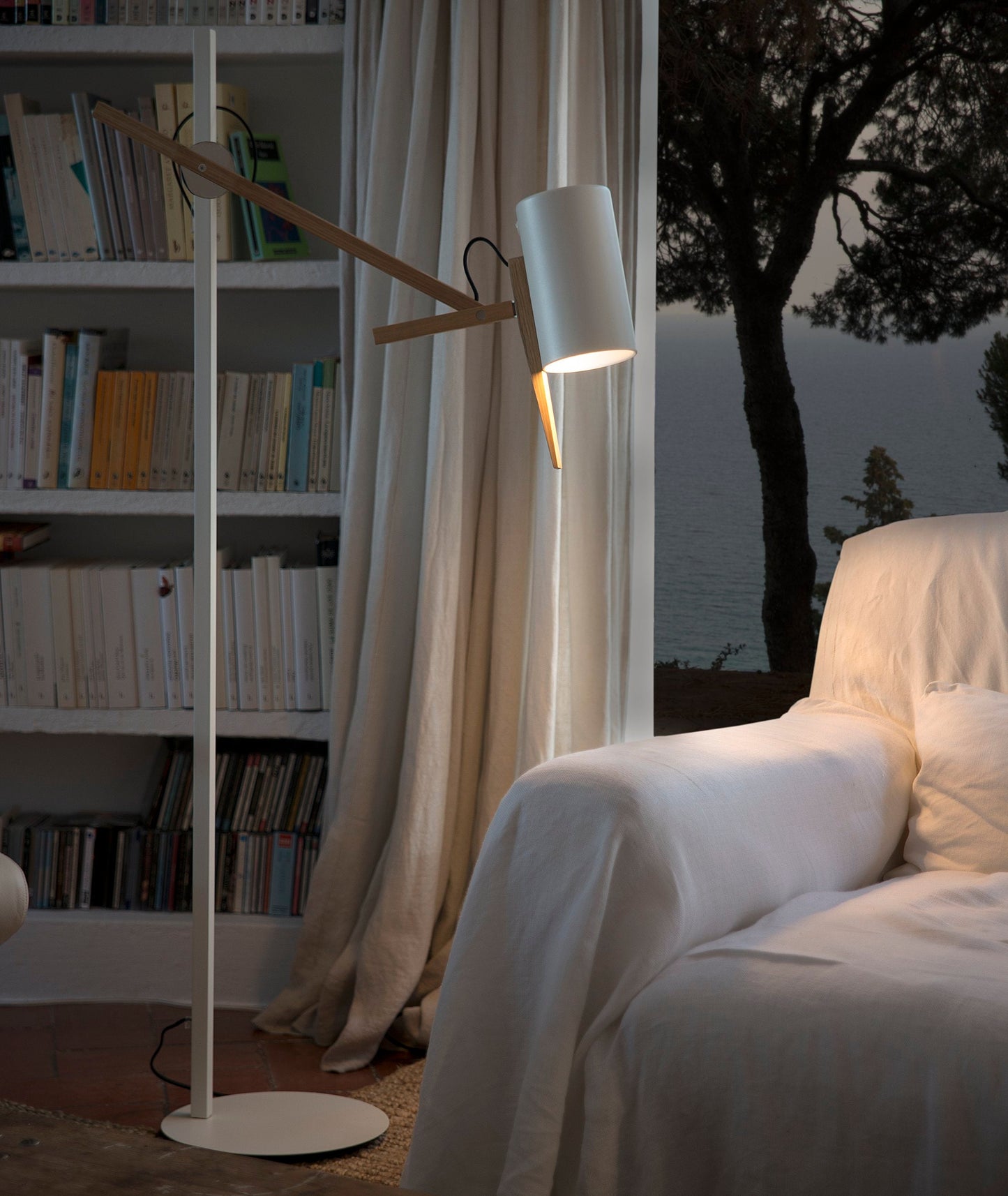 Scantling Floor Lamp