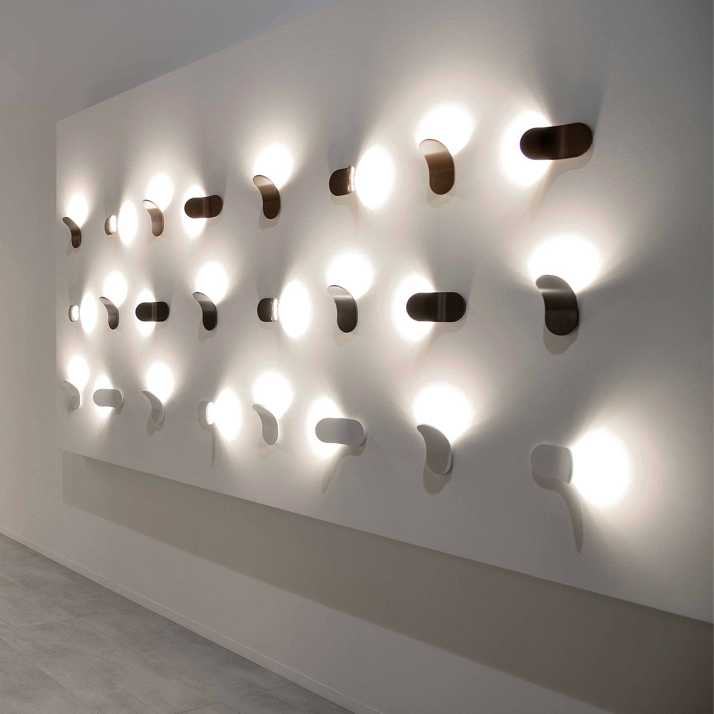 Lik Wall Sconce