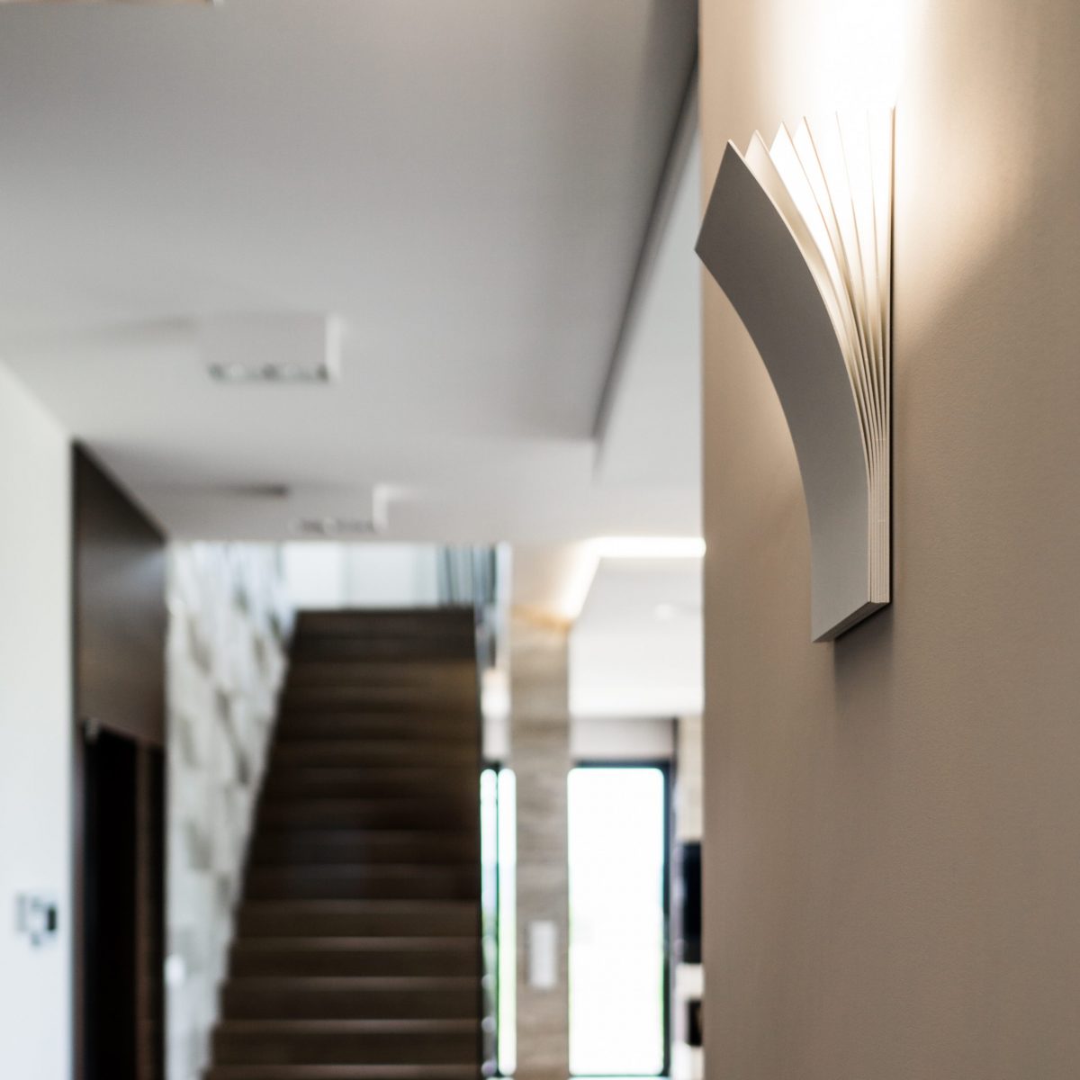 Polia Wall Sconce
