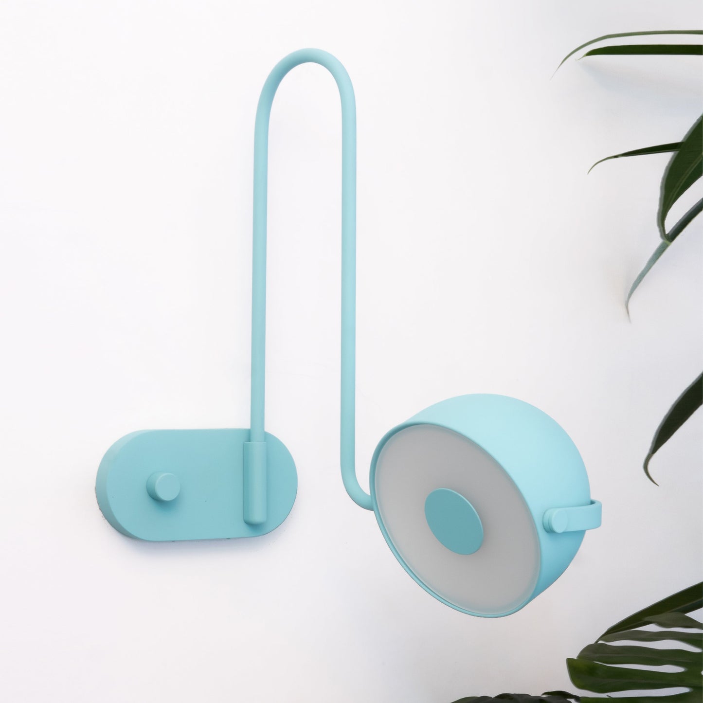 Bowee W1 Wall Sconce