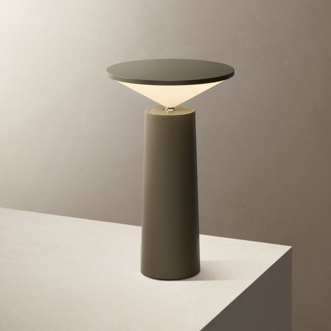 Cocktail Table Lamp