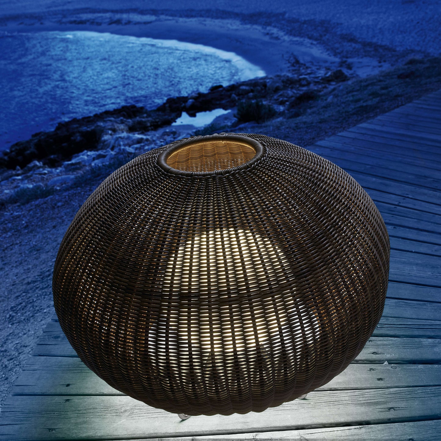 Garota P/01 Outdoor Table Lamp