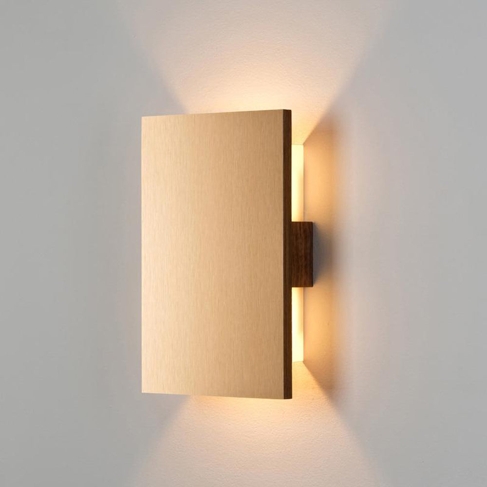 Tersus Wall Light