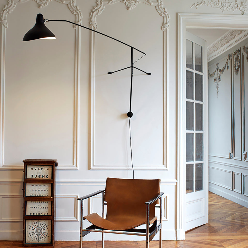 Mantis BS2 Wall Sconce