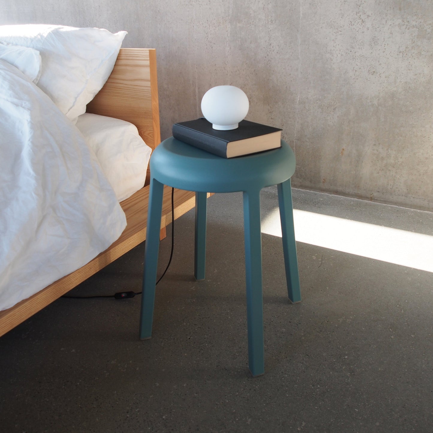 ZA Stool