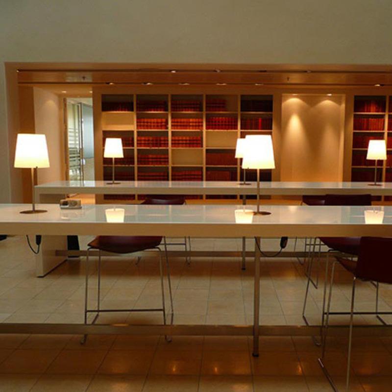 3247 Table Lamp
