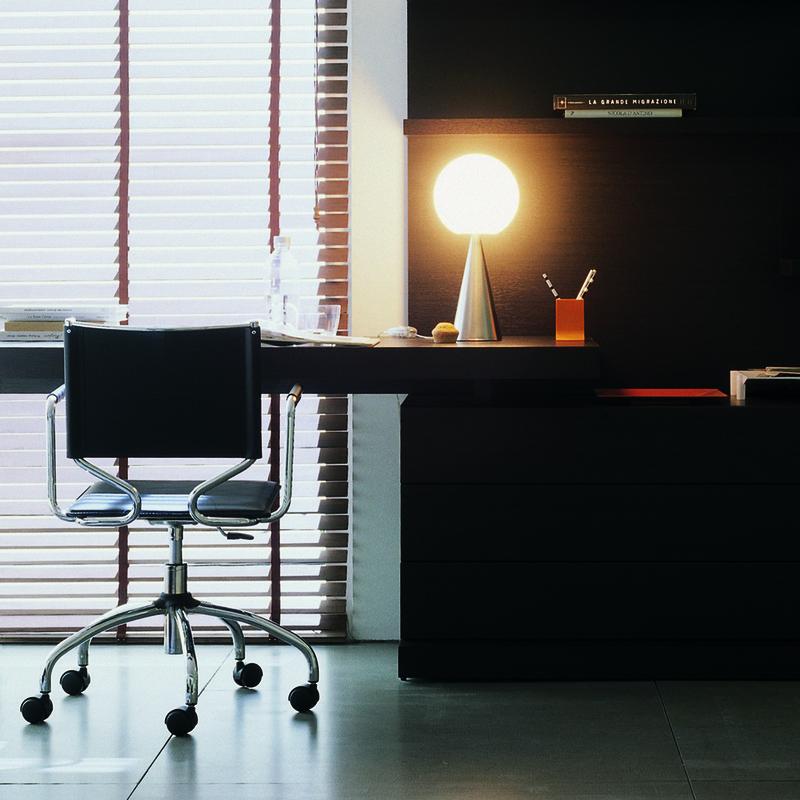 Bilia Table Lamp