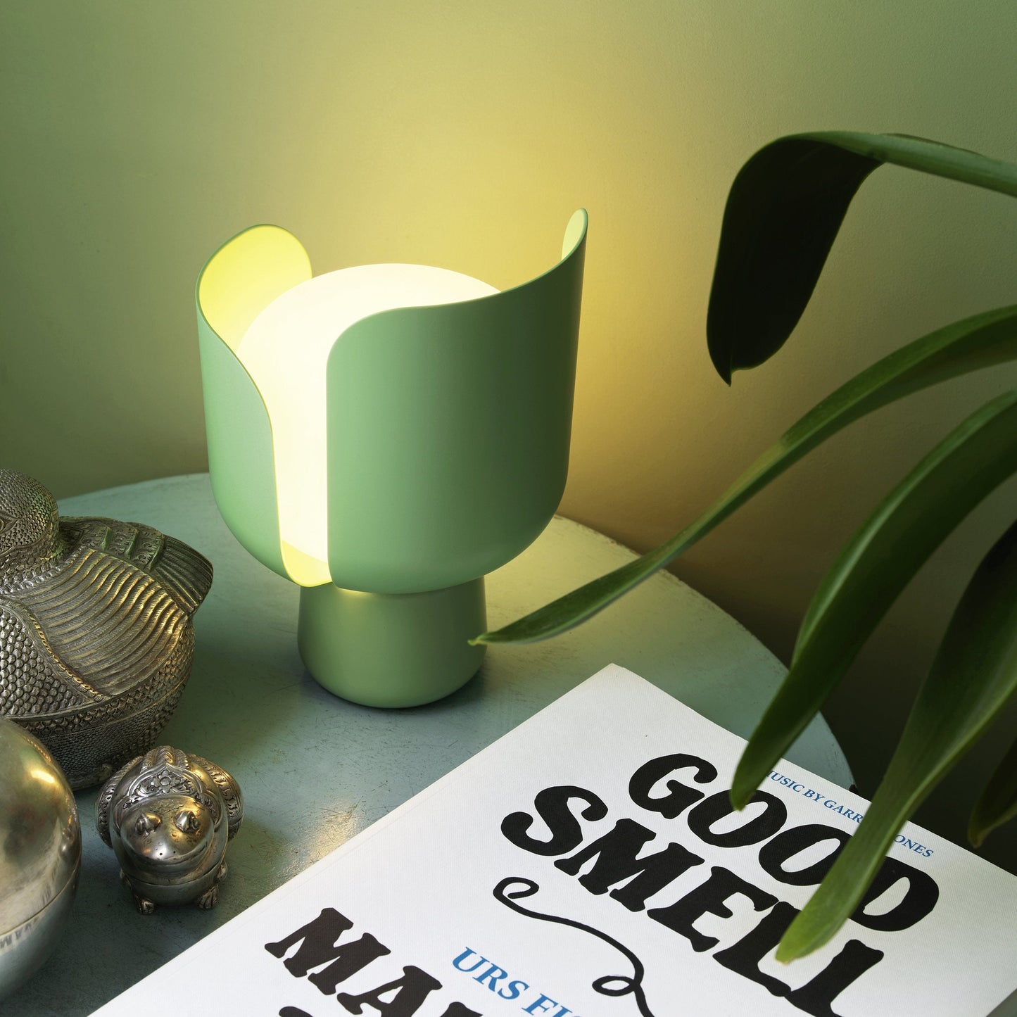 Blom Table Lamp