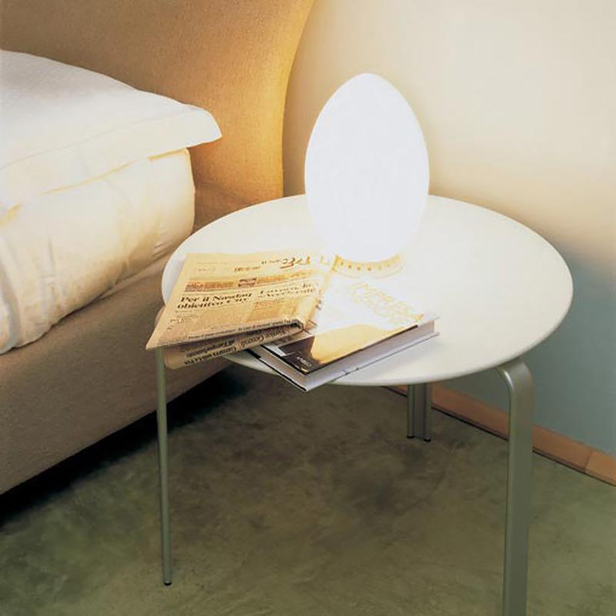 Uovo Table Lamp