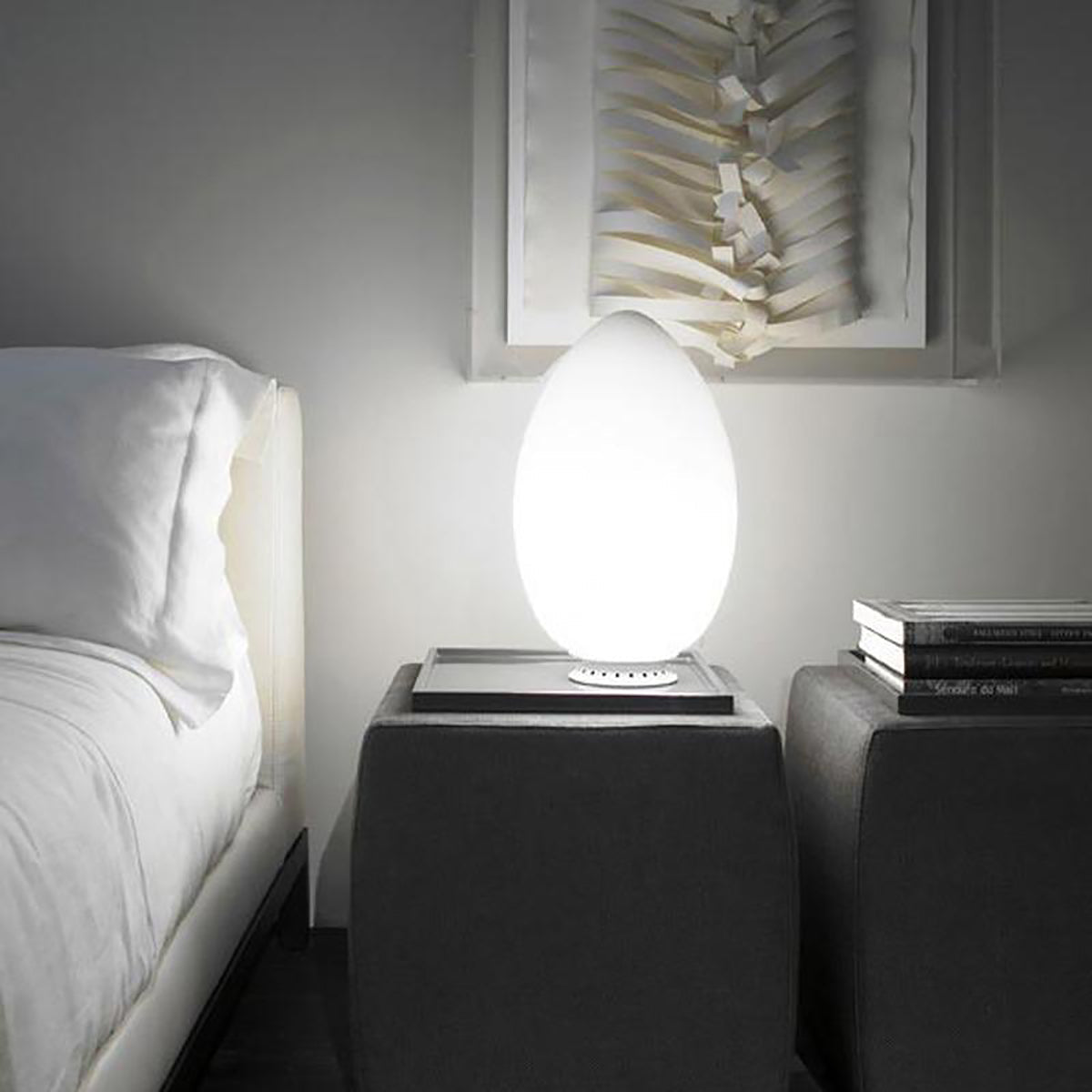 Uovo Table Lamp