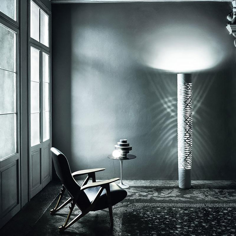 Poly Gregg Table Lamp