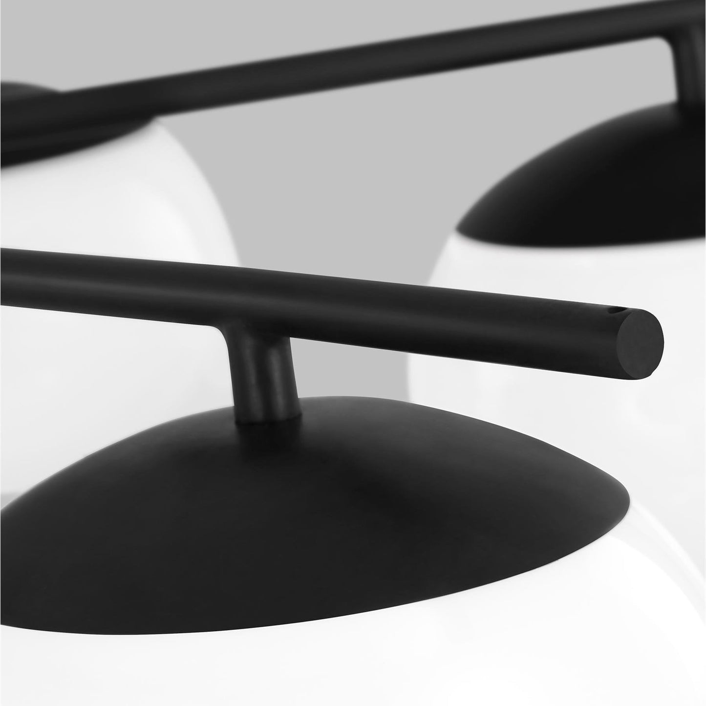 ED Ellen DeGeneres Lune Chandelier